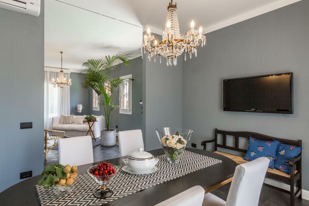 אבולה Villa Raphael מראה חיצוני תמונה