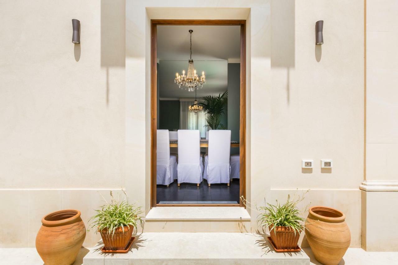 אבולה Villa Raphael מראה חיצוני תמונה